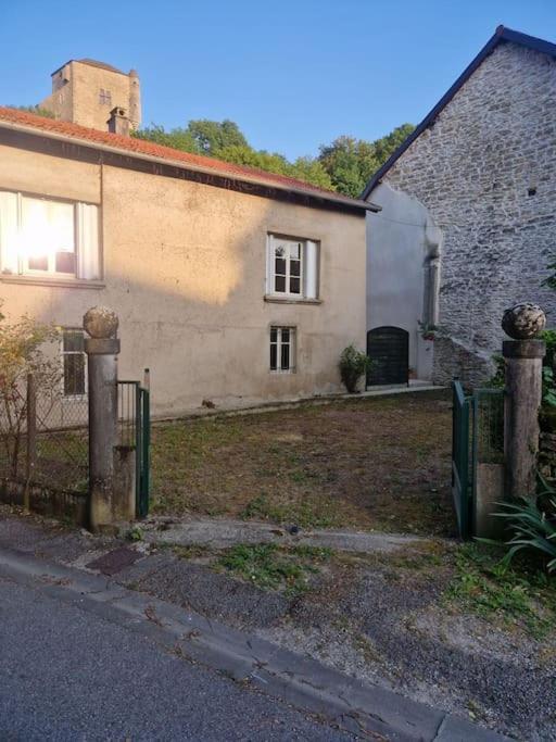 "La Tour", Logement Cosy, Au Calme Vertrieu Екстериор снимка